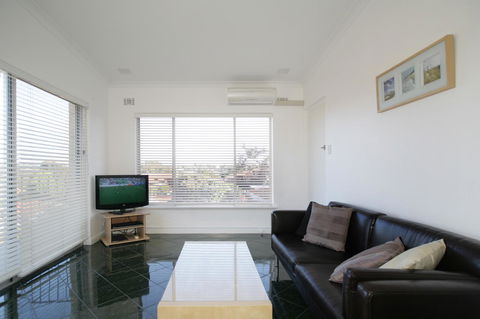 Summer Breeze - Holiday Or Business Apartment - Accommodation 4U 3