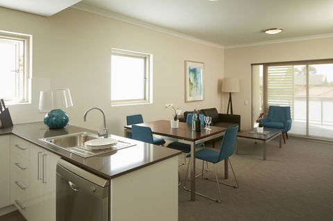 Baileys Serviced Apartments - Accommodation 4U 11