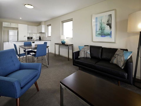 Baileys Serviced Apartments - Accommodation 4U 13