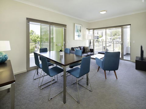 Baileys Serviced Apartments - Accommodation 4U 6