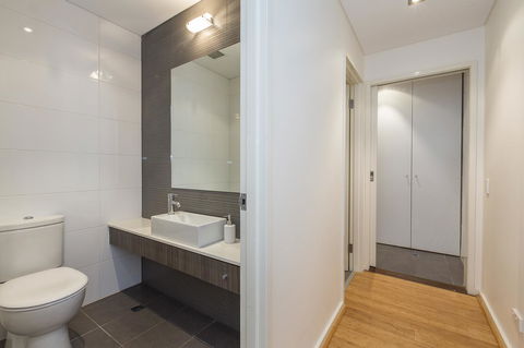 Gallery Serviced Apartments - Accommodation 4U 15