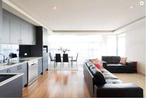 Adele's Luxury South Beach Apartment With King Bed - Accommodation 4U 1