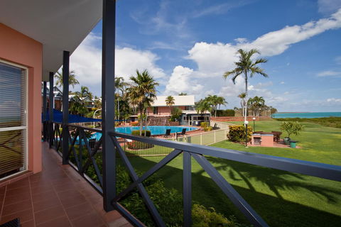Moonlight Bay Suites - Accommodation 4U 10
