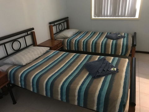 Peoples Park - Accommodation 4U 20