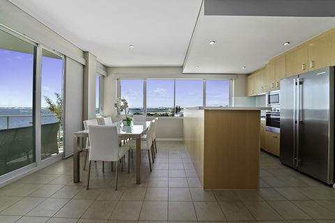 Luxury Suite Bunbury - Accommodation 4U 9