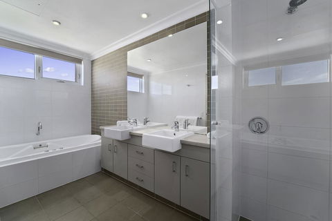 Luxury Suite Bunbury - Accommodation 4U 11