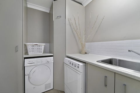 Luxury Suite Bunbury - Accommodation 4U 15