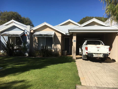 Geographe Bay Apartment - Accommodation 4U 11