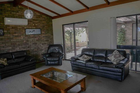 Geraldton Holliday Villas - Accommodation 4U 7
