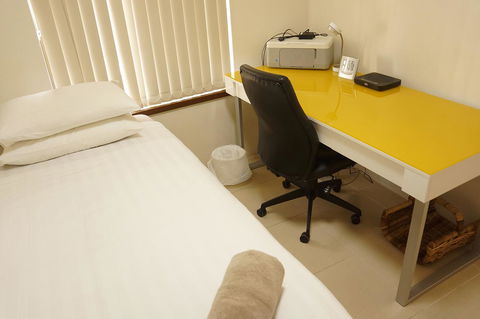 Suffolk House - Accommodation 4U 13