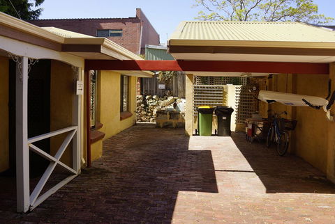 Suffolk House - Accommodation 4U 4