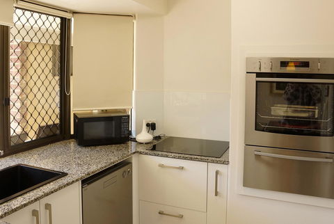 Suffolk House - Accommodation 4U 10