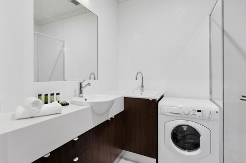 Attika Hotel - Accommodation 4U 13