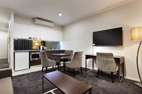 Attika Hotel - Accommodation 4U 2