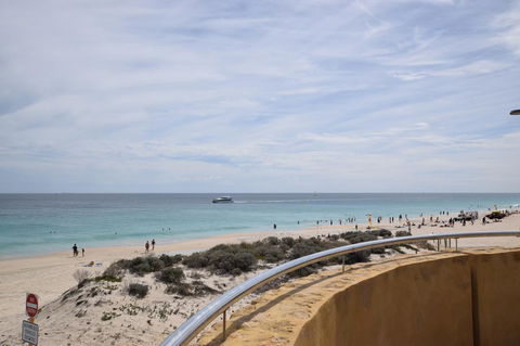 West Beach Lagoon 107 - Great Value - Accommodation 4U 17