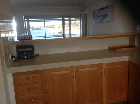 Waterside Canal Dreams - Accommodation 4U 10