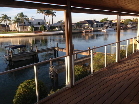 Waterside Canal Dreams - Accommodation 4U 36