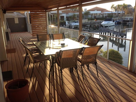 Waterside Canal Dreams - Accommodation 4U 33