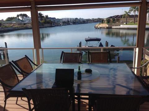 Waterside Canal Dreams - Accommodation 4U 31