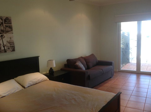 Waterside Canal Dreams - Accommodation 4U 21