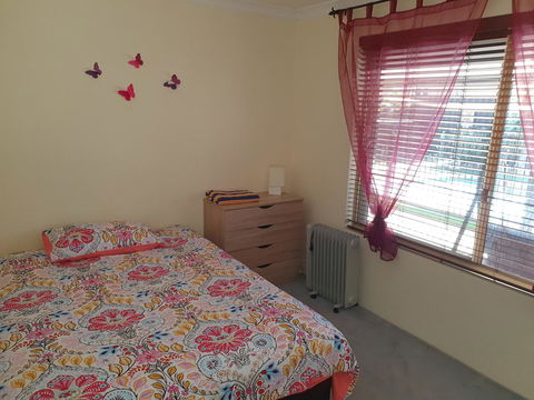 The Entertainer - Accommodation 4U 16