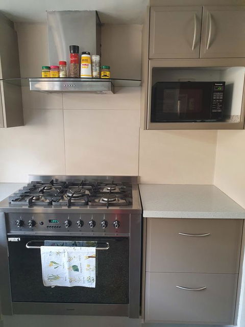 The Entertainer - Accommodation 4U 10