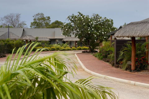 Mantra Frangipani Broome - Accommodation 4U 21