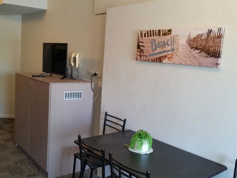 Mandurah Foreshore Motel - Accommodation 4U 10