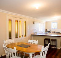 Yvonnes Rest Holiday Home - Accommodation 4U