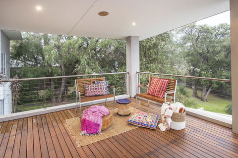Calm Waters - Accommodation 4U 13