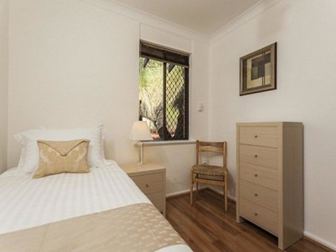 Attadale Excutive Villa - Accommodation 4U 8