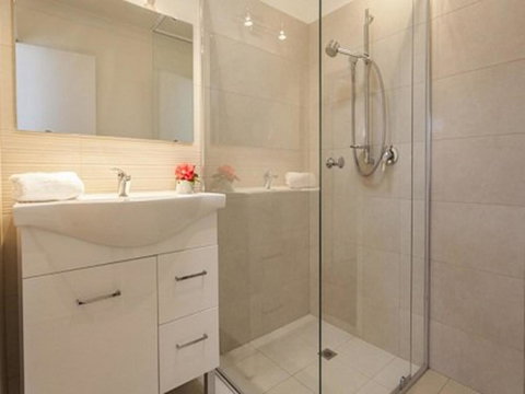 Attadale Excutive Villa - Accommodation 4U 12