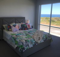 Beach House at SeaScapes.. - Accommodation 4U