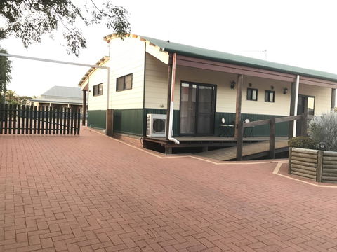 Sabai Accommodation - Accommodation 4U 10
