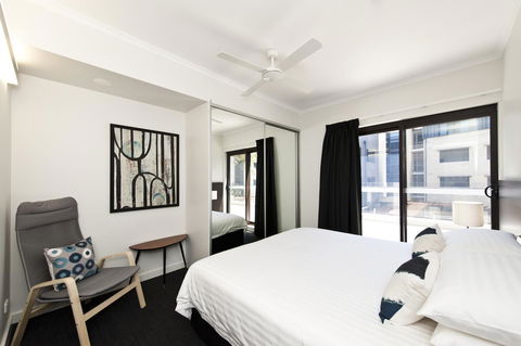 St Catherine\'s On Park - Accommodation 4U 13