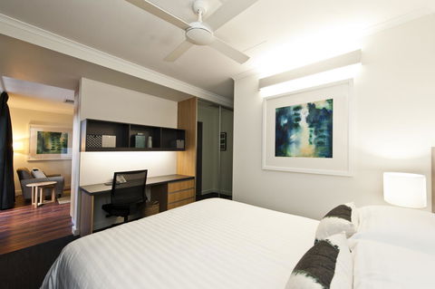 St Catherine\'s On Park - Accommodation 4U 2