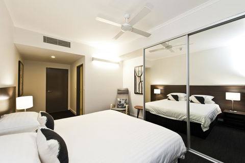 St Catherine\'s On Park - Accommodation 4U 12