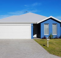 The beach house - Accommodation 4U