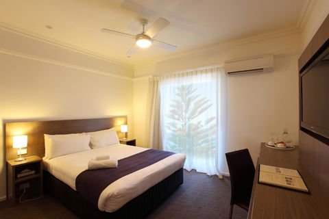 Cottesloe Beach Hotel - Accommodation 4U 24