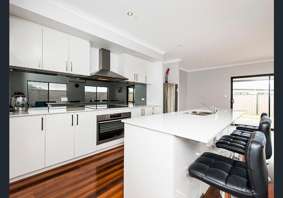 Piara Waters WA Accommodation 4U