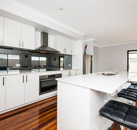 Vacation Home - Accommodation 4U