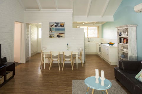 Whitesands Holiday Villas - Accommodation 4U 12