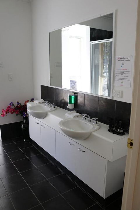 Kendenup Cottages And Lodge - Accommodation 4U 18