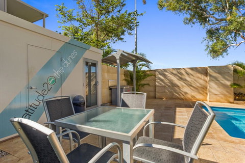 Latitude20 The Dunes - Accommodation 4U 12