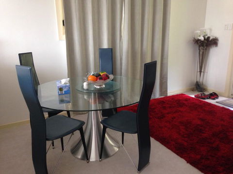 Bright & Beautiful Home On The Hills! - Accommodation 4U 9