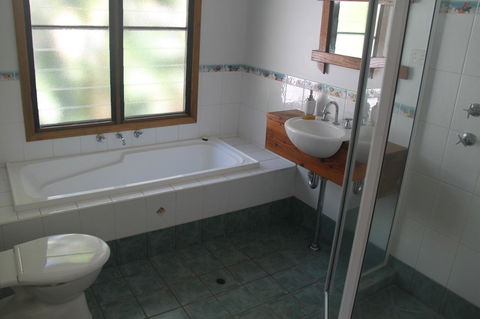 Beach House On Fox - Accommodation 4U 11
