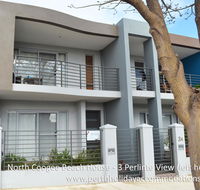North Coogee Beach House - Accommodation 4U
