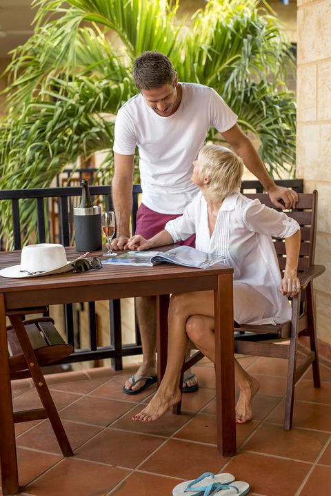 Blue Seas Resort - Accommodation 4U 14