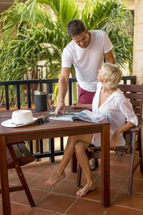 Blue Seas Resort - Accommodation 4U 22