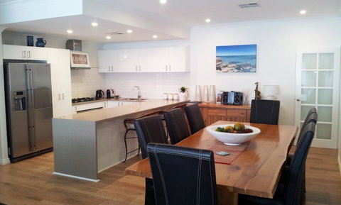 Carpe Diem South - Accommodation 4U 0